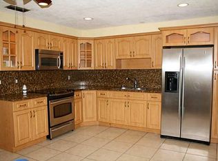 10620 SW 26th St, Miami, FL 33165