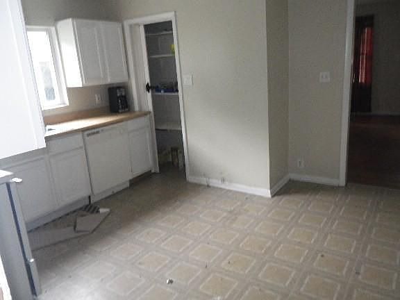4th image of 518 Mary Ln