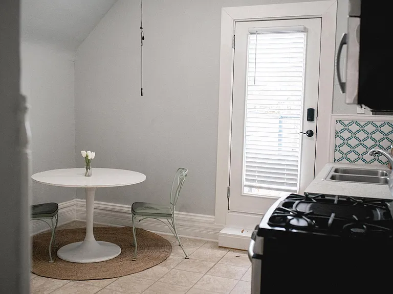1555 N Williams St #2 — Photo 5