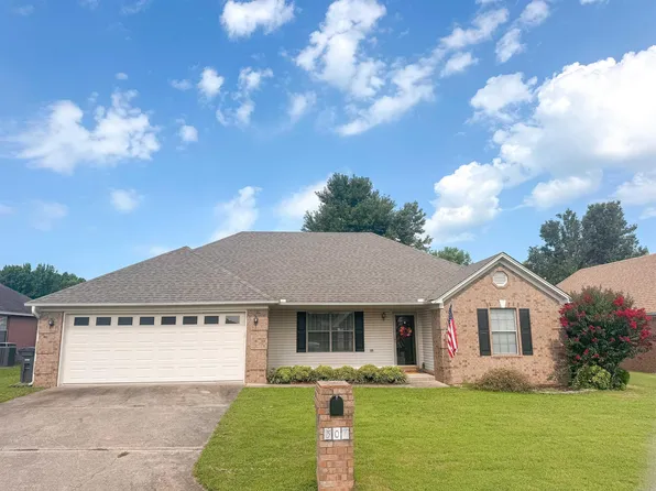 301 Crain Dr, Searcy, AR 72143