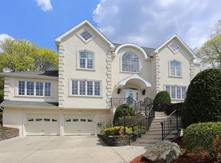 170 Country Club Rd, Newton, MA 02459