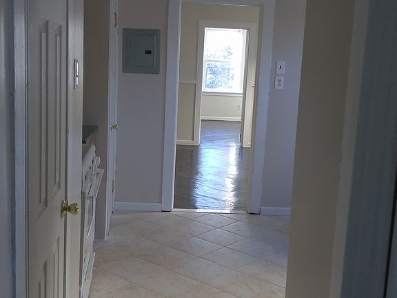 5th image of 336 Sanford Ave APT B
