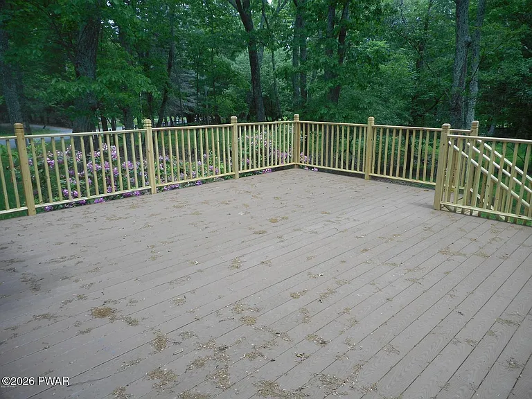 159 Spring Dr — Photo 13