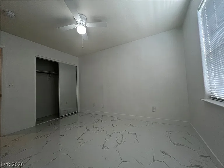 5645 W Katie Ave — Photo 23