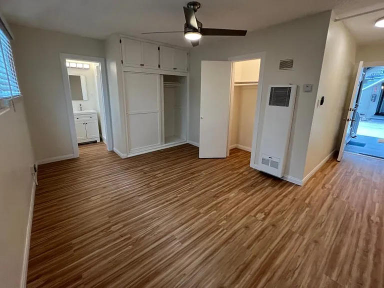 4710 Vantage Ave #2 — Photo 1