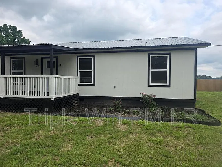 236 Vernon Harvey Rd — Photo 3