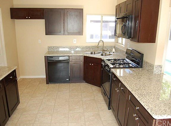 5th image of 3983 Valencia Ave