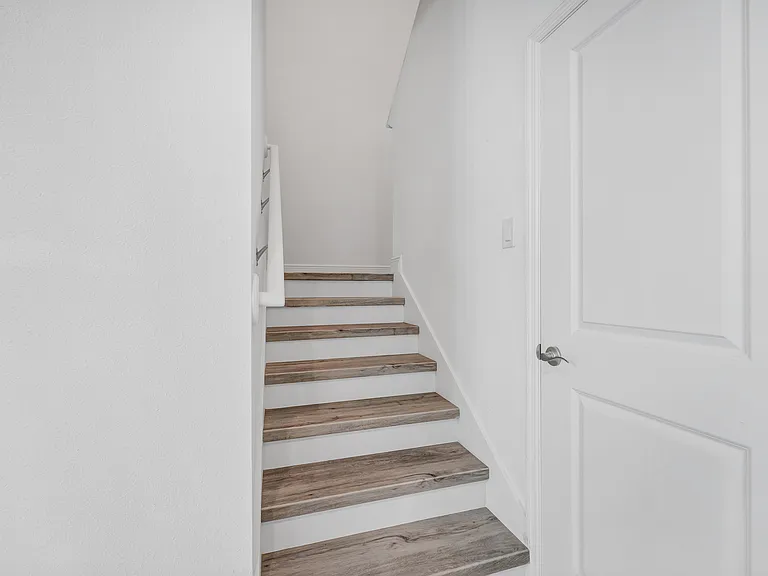 7381 Alpine Butterfly Ln — Photo 16
