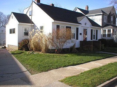 1st image of 435 Sterling Pl