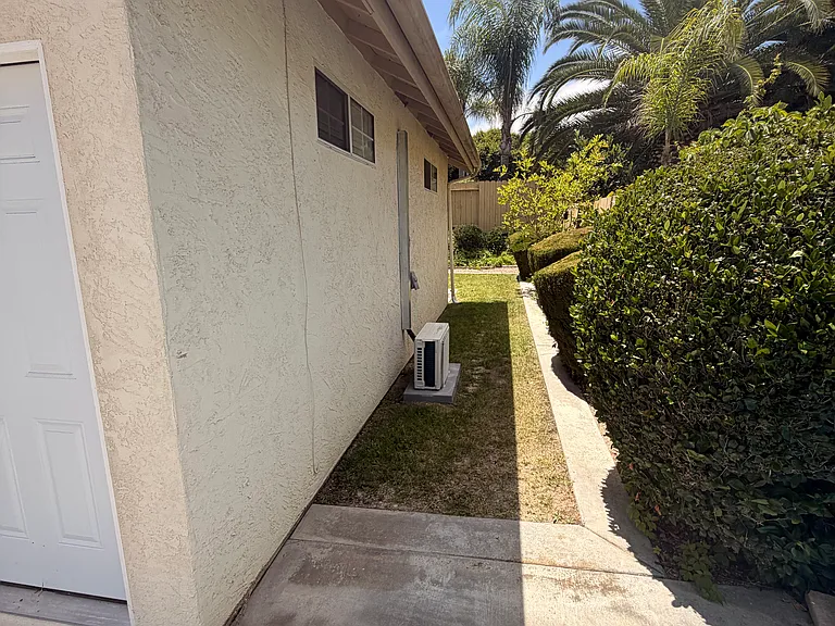 5174 Alamosa Park Dr #B — Photo 13