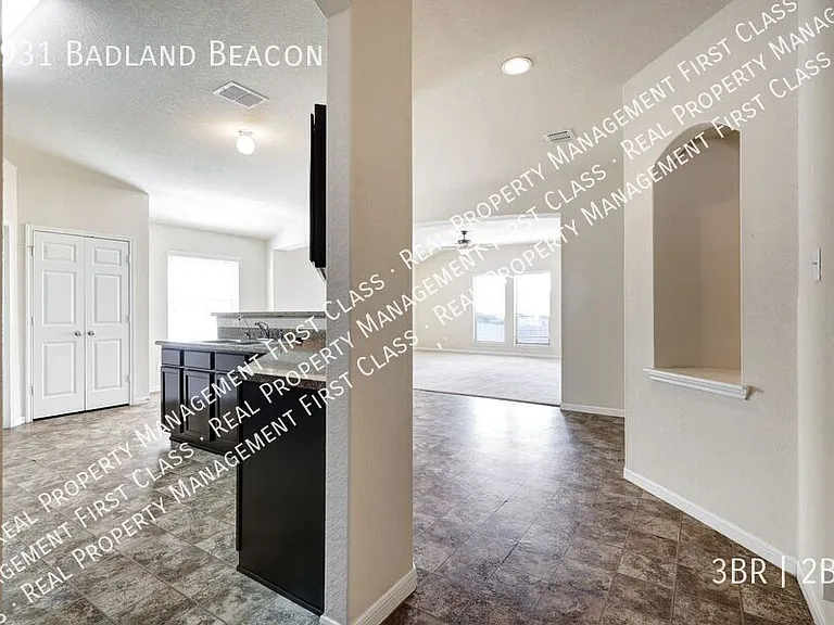 4931 Badland Beacon — Photo 4