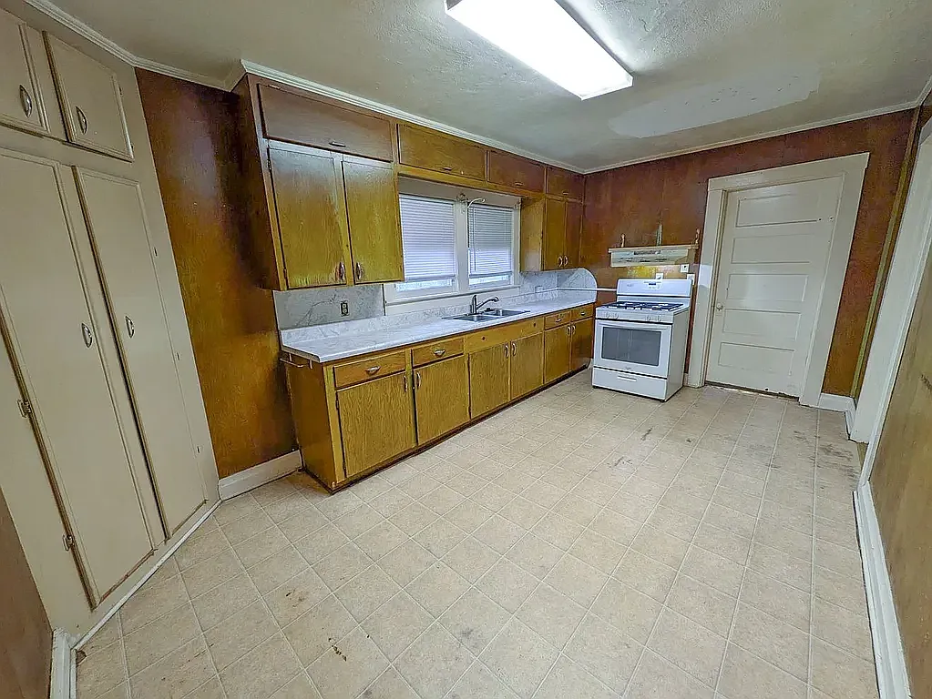 2 bed, 1100 sqft, $1,200 — Photo 3