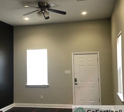 4th image of 3027 Baudin St