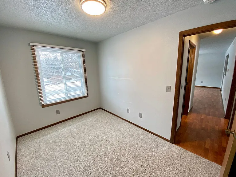 Aplin Duplex (4025/4027) — Photo 15