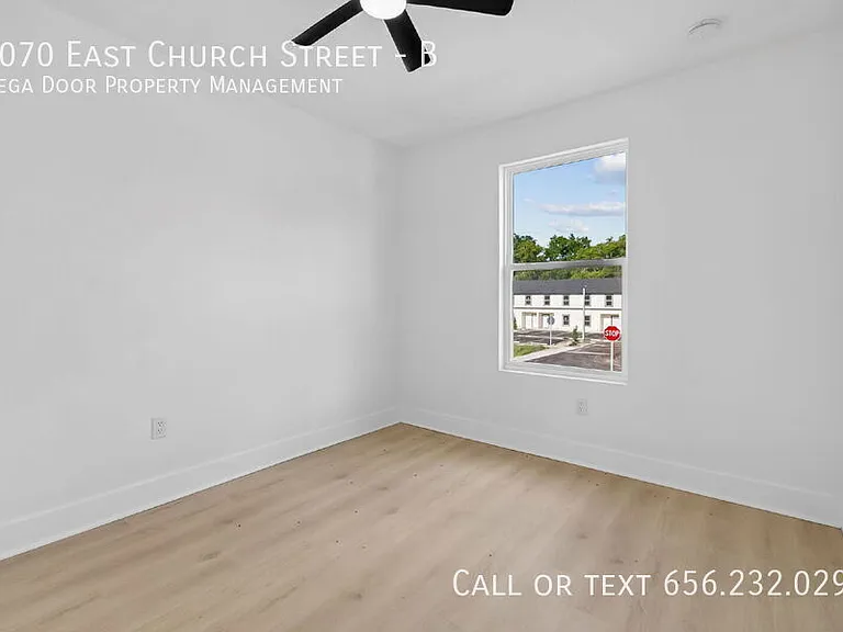 1070 E Church St #B — Photo 15