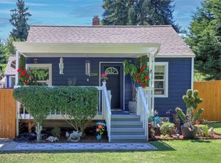 2209 NE 20th St, Renton, WA 98056