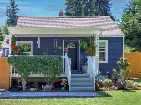 2209 NE 20th Street, Renton, WA 98056
