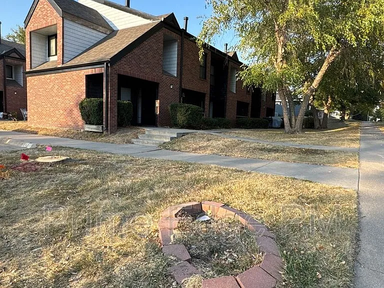 1841 Ridgehaven Ct #4 — Photo 23