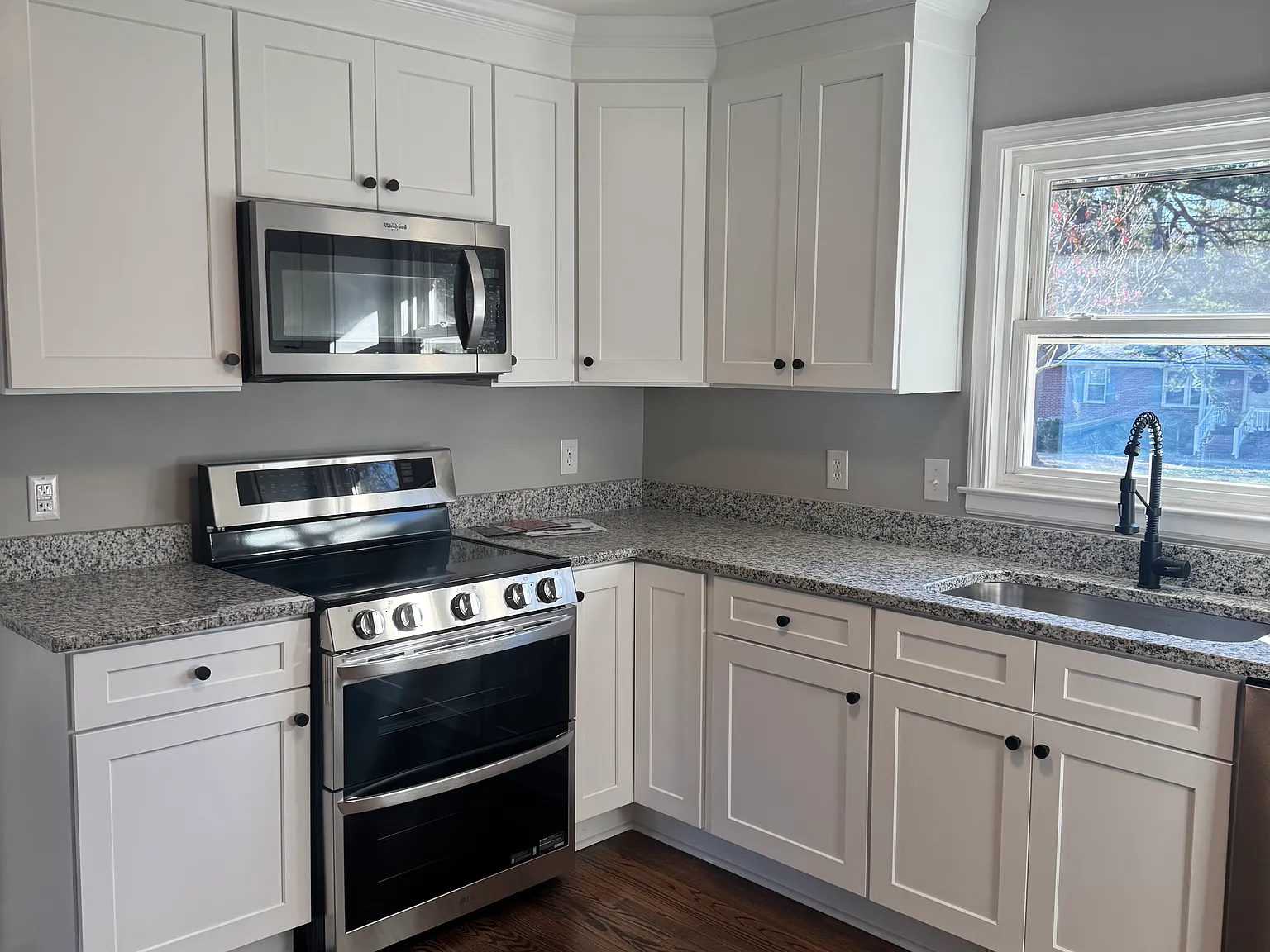 4 bed, 1872 sqft, $2,650 — Photo 3