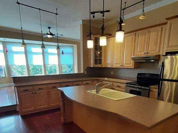 111 E Broad St, Tamaqua, PA 18252