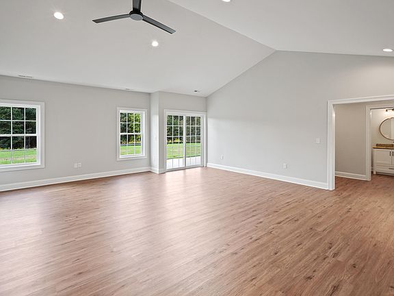 4th image of 139 Belvior Cir