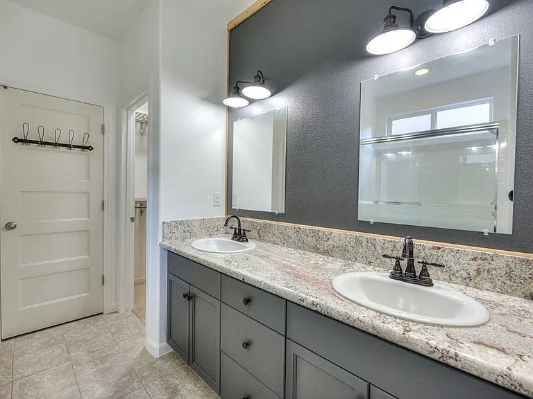1511 N Encoure Way — Photo 26