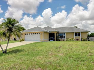839 SW 17th Ter, Cape Coral, FL 33991