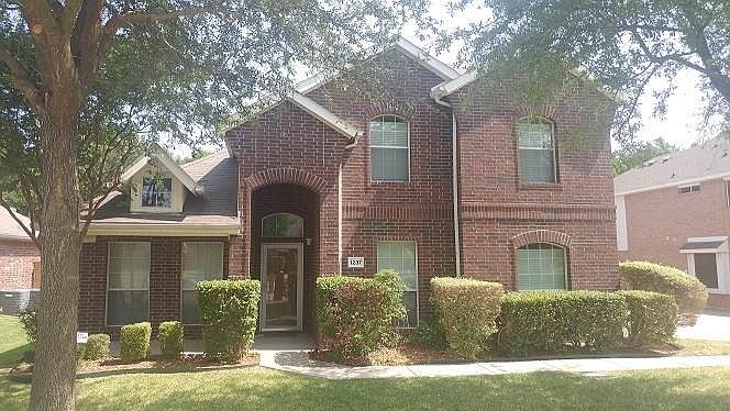 1st image of 1237 Carriage Creek Dr