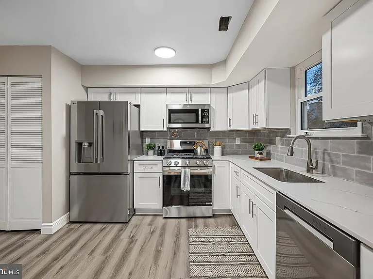 802 Cooper Landing Rd #A — Photo 6