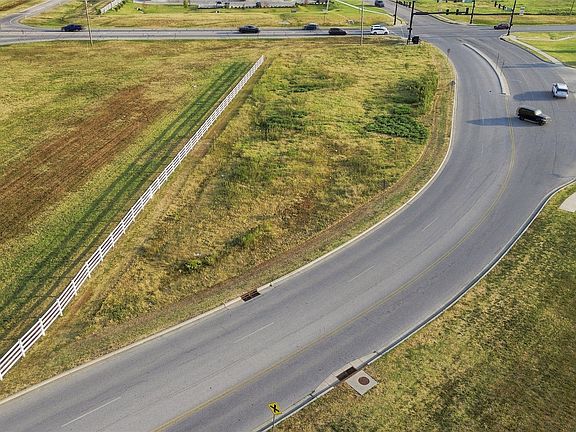 4th image of 10596 N Owasso Expy