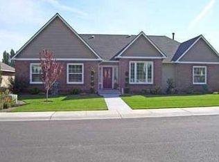 1411 S 79th Ave, Yakima, WA