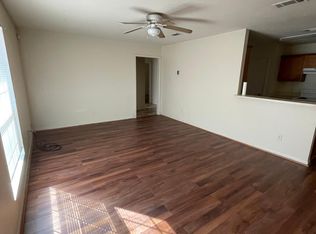 914 Potomac Dr, Lancaster, TX 75134