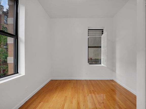 5th image of 401 W 47th St APT 2