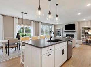 4633 Island Park Dr, Woodbury, MN 55129