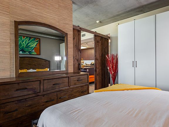 4th image of 1080 Park Blvd Unit 904