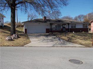 2400 N 64th Ter, Kansas City, KS 66104