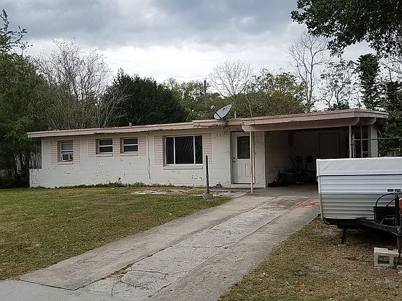 3rd image of 907 Lormann Cir