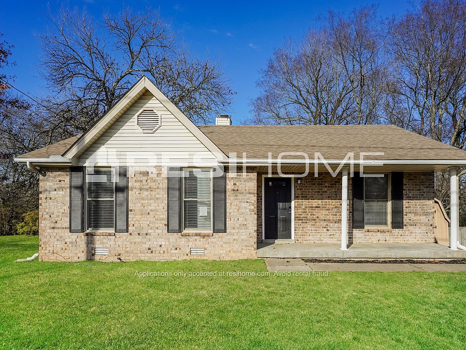 1st image of 3629 Chesapeake Dr