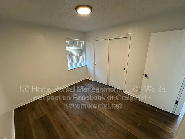 300 Osage St #B — Photo 21