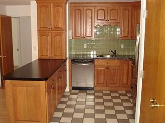 2nd image of 1 Carey Cir APT 201