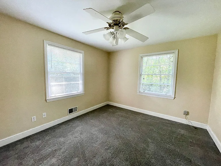 5906 Pine Valley Rd — Photo 12