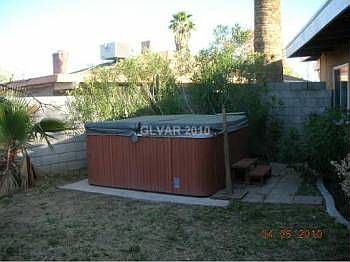 2nd image of 5120 Overland Ave