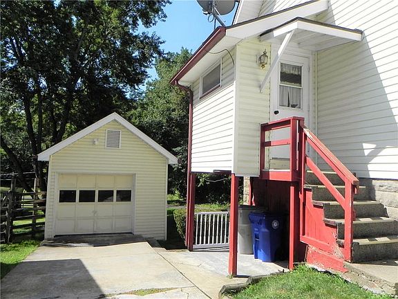 2nd image of 650 North St
