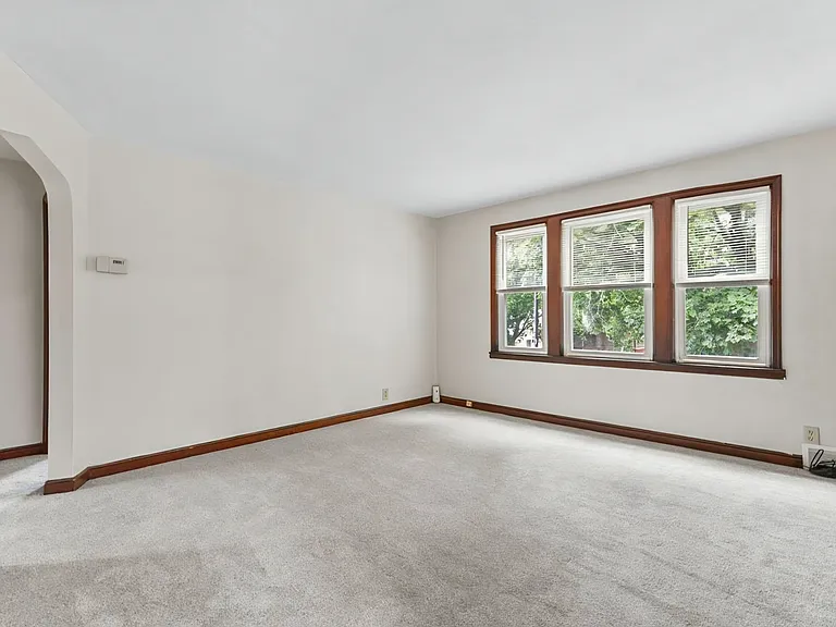 439 7th Ave S #2 — Photo 4
