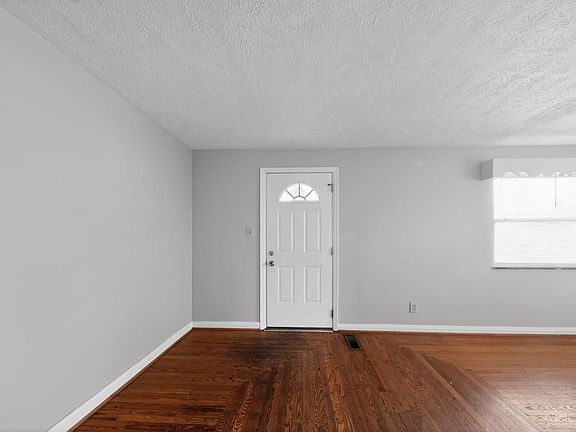 5th image of 6924 Clovernook Ave