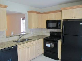 631 NW 79th Ter APT 101, Hollywood, FL 33024