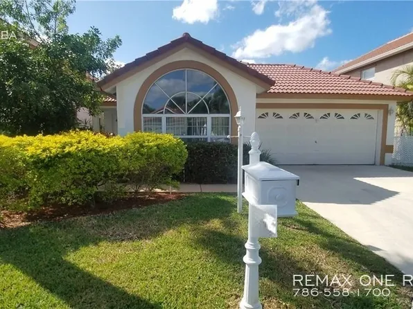 21281 Sawmill Ct, Boca Raton, FL 33498