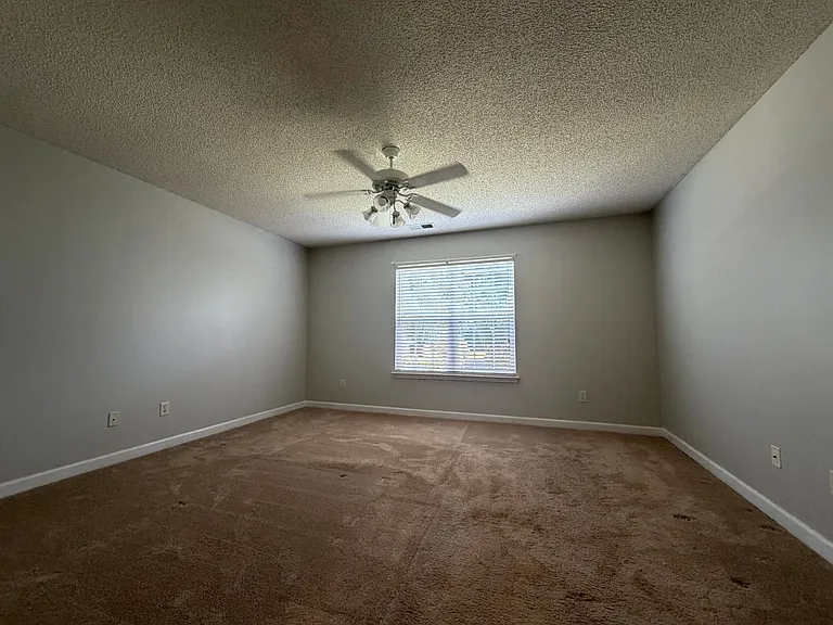 2236 Mancke Dr — Photo 9