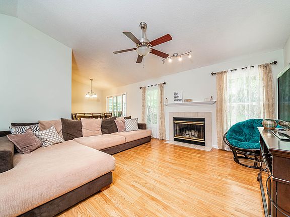 4th image of 6345 Cedarbrook Dr