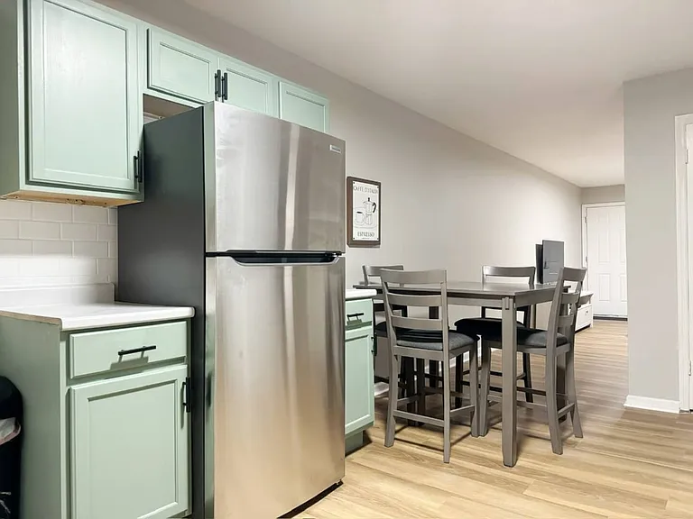 805 Fairlawn Ct #1 — Photo 13